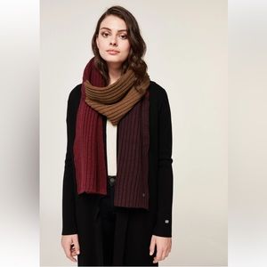 Soia And Kyo Ferrara color lock scarf